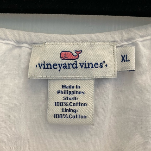 Vineyard Vines - White Lace embellished blouse - size XL - Picture 4 of 8
